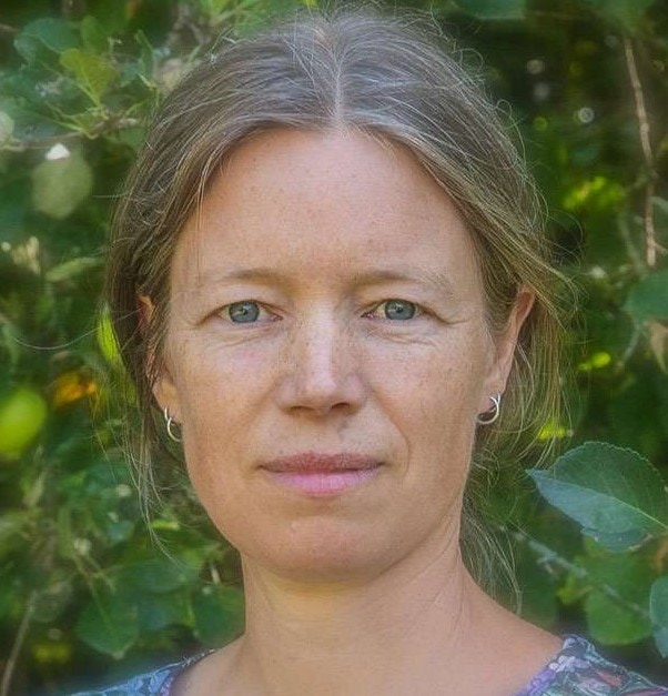 Dr. Esther Nederhof